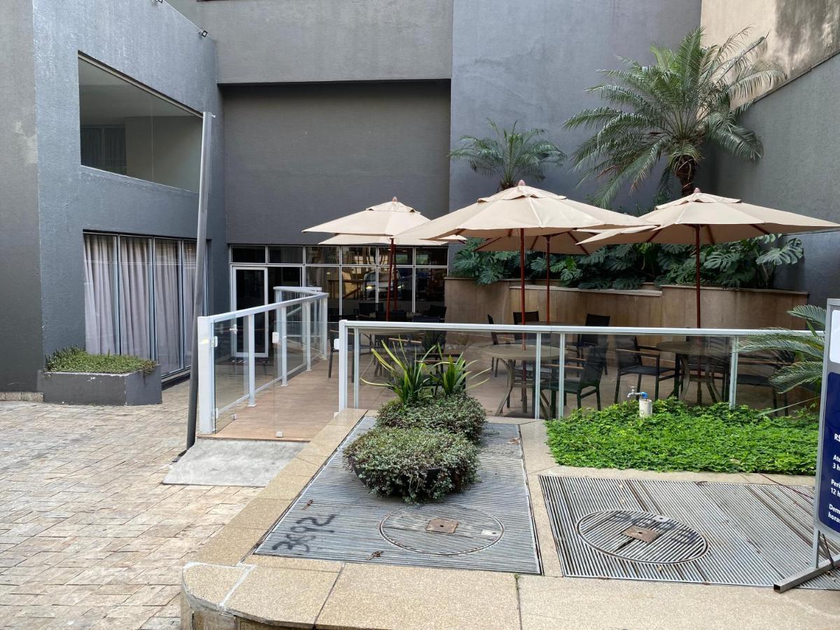 Apart-Hotel World Square Melhor Localizacao Sp เซาเปาโล ภายนอก รูปภาพ